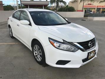 2016 Nissan Altima 2.5 NISSAN QUALITY !  FULL SIZE COMFORT ! - Photo 5 - Honolulu, HI 96818