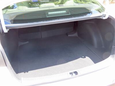 2025 Toyota Corolla LE   - Photo 9 - Honolulu, HI 96818
