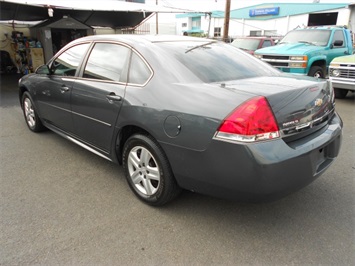 2011 Chevrolet Impala LS Fleet  FULL SIZE COMFORT - Photo 9 - Honolulu, HI 96818