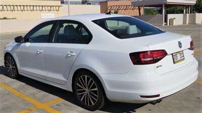 2018 Volkswagen Jetta 1.4T SE  TURBO-SMOOTH RIDE  SUPER LOW MILES ! - Photo 3 - Honolulu, HI 96818