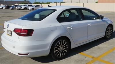 2018 Volkswagen Jetta 1.4T SE  TURBO-SMOOTH RIDE  SUPER LOW MILES ! - Photo 6 - Honolulu, HI 96818