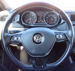 2018 Volkswagen Jetta 1.4T SE  TURBO-SMOOTH RIDE  SUPER LOW MILES ! - Photo 10 - Honolulu, HI 96818