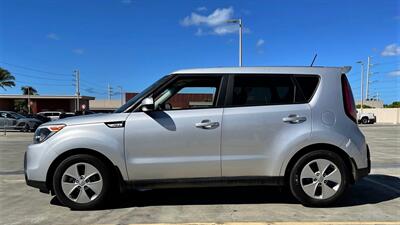 2015 Kia Soul +  STYLE CLASSIC & BEAUTY! - Photo 2 - Honolulu, HI 96818