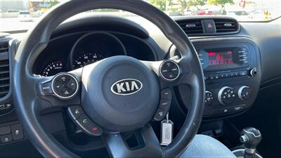 2015 Kia Soul +  STYLE CLASSIC & BEAUTY! - Photo 9 - Honolulu, HI 96818