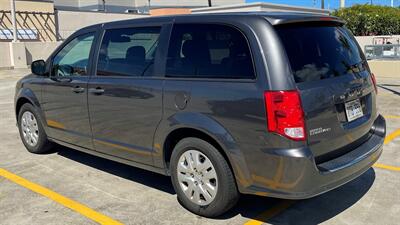 2019 Dodge Grand Caravan SE  7 PASSENGER  AFFORDABLE. LOW MILES! - Photo 4 - Honolulu, HI 96818