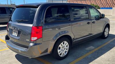 2019 Dodge Grand Caravan SE  7 PASSENGER  AFFORDABLE. LOW MILES! - Photo 8 - Honolulu, HI 96818