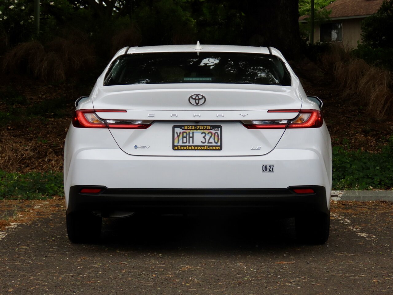 2025 Toyota Camry LE - Photo 3 - Honolulu, HI 96818