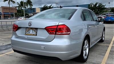 2015 Volkswagen Passat S PZEV  SILVER BULLIT  LUXURY & COMFORT ! - Photo 5 - Honolulu, HI 96818