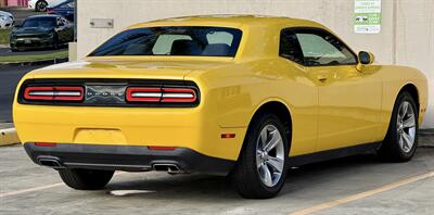 2017 Dodge Challenger SXT FULL SIZE COMFORT ! VERY RARE! - Photo 7 - Honolulu, HI 96818