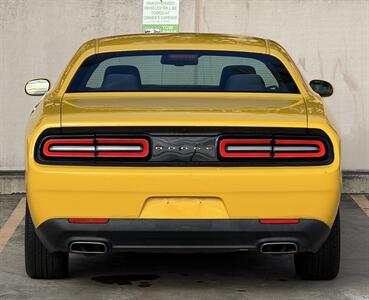 2017 Dodge Challenger SXT FULL SIZE COMFORT ! VERY RARE! - Photo 5 - Honolulu, HI 96818