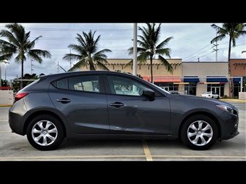 2015 Mazda Mazda3 i Sport  STYLE & BEAUTY  GAS SAVER! - Photo 4 - Honolulu, HI 96818