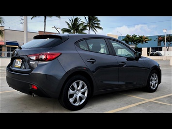 2015 Mazda Mazda3 i Sport  STYLE & BEAUTY  GAS SAVER! - Photo 5 - Honolulu, HI 96818