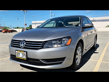 2013 Volkswagen Passat S PZEV  CHRISTMAS LIGHTS !  DRIVES LIKE A DREAM ! - Photo 1 - Honolulu, HI 96818