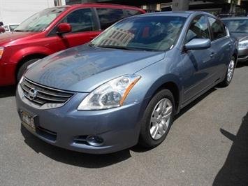 2012 Nissan Altima 2.5  Full Size Comfort ! - Photo 1 - Honolulu, HI 96818