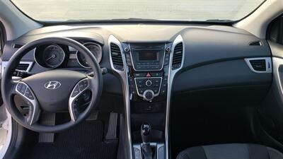 2016 Hyundai Elantra GT GT  SPORTY GT ! - Photo 14 - Honolulu, HI 96818