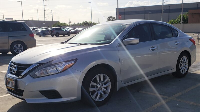 2017 Nissan Altima 2.5   NISSAN QUALITY ! 2.5 S 4dr Sedan