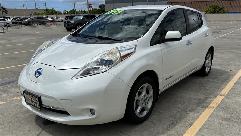 2013 Nissan Leaf SV SV 4dr Hatchback