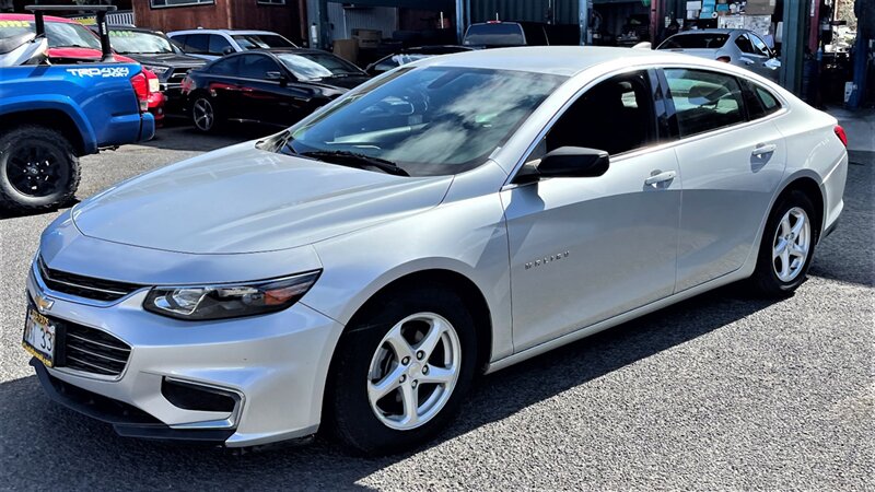 2018 Chevrolet Malibu LS  CHEVY BUILT LIKE A ROCK!  VERY COMFORTABLE!  GAS SAVER!