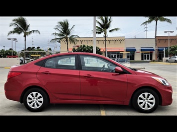 2015 Hyundai Accent GLS  SPORTY GAS SAVER! - Photo 4 - Honolulu, HI 96818