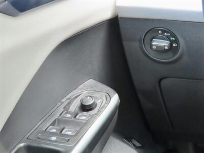 2022 Volkswagen Taos SE  HARD TO FIND ! SUPER LOW MILES ! - Photo 18 - Honolulu, HI 96818
