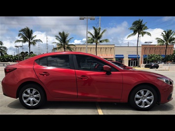 2014 Mazda Mazda3 i Sport MAZDA QUALITY !  STYLE & AFFORDABLE! ZOOM ZOOM ZOOM ! - Photo 4 - Honolulu, HI 96818