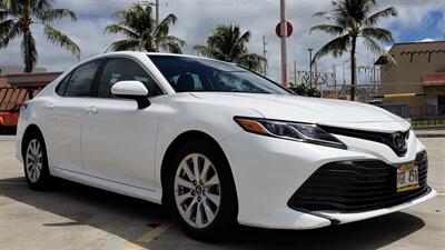 2018 Toyota Camry LE  RELIABLE AND BEAUTIFUL! - Photo 4 - Honolulu, HI 96818