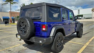 2019 Jeep Wrangler Unlimited Sport Altitude  4x4 CONVERTIBLE ! SUPER LOW MILES ! - Photo 5 - Honolulu, HI 96818