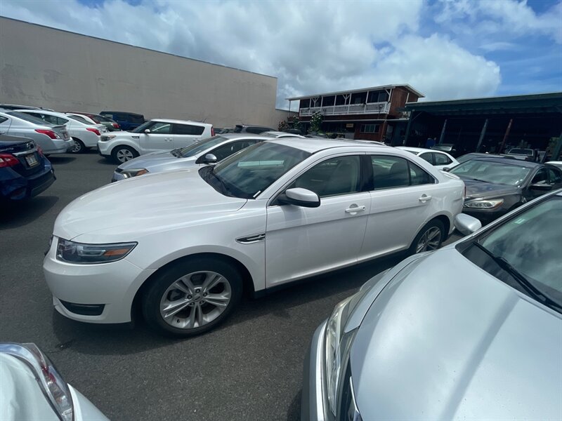 2018 Ford Taurus SEL SEL 4dr Sedan