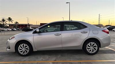 2017 Toyota Corolla LE  RELIABLE & AFFORDABLE GAS SAVER ! - Photo 2 - Honolulu, HI 96818