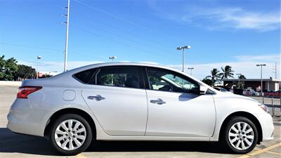 2018 Nissan Sentra NISSAN QUALITY !  MIDSIZE COMFORT ! GAS SAVER ! - Photo 5 - Honolulu, HI 96818