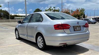 2014 Volkswagen Jetta SE PZEV  GAS SAVER! PRICED TO SELL ! - Photo 7 - Honolulu, HI 96818