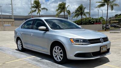 2014 Volkswagen Jetta SE PZEV  GAS SAVER! PRICED TO SELL ! - Photo 3 - Honolulu, HI 96818