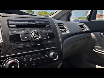 2015 Honda Civic LX  RELIABLE GAS SAVER ! - Photo 11 - Honolulu, HI 96818