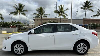 2017 Toyota Corolla LE   TOYOTA QUALITY !  RELIABLE & AFFORDABLE GAS SAVER ! - Photo 2 - Honolulu, HI 96818