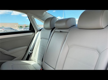 2013 Volkswagen Passat SE PZEV GERMAN PRECISION DESIGN !  PLATINUM GRAY MODEL ! MUST SEE ! - Photo 11 - Honolulu, HI 96818