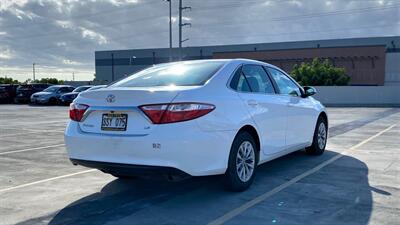 2016 Toyota Camry LE  RELIABLE AND BEAUTIFUL! - Photo 5 - Honolulu, HI 96818