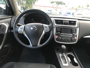 2016 Nissan Altima 2.5 NISSAN QUALITY !  FULL SIZE COMFORT ! - Photo 9 - Honolulu, HI 96818