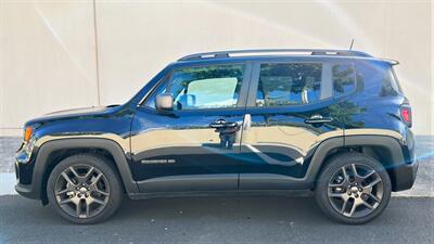 2021 Jeep Renegade DIAMOND BLACK CRYSTAL  SUPER LOW MILES! - Photo 2 - Honolulu, HI 96818