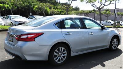 2016 Nissan Altima 2.5 S  FULL SIZE COMFORT ! - Photo 8 - Honolulu, HI 96818