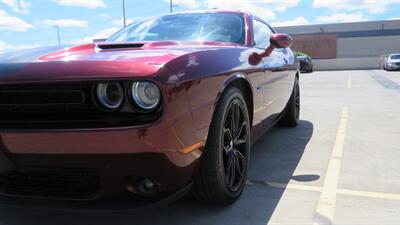 2017 Dodge Challenger R/T Plus   MANUAL   "WE FINANCE "  5.7  V8  6 SPEED  RT HEMI  ROCKET! - Photo 2 - Honolulu, HI 96818