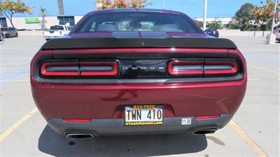 2017 Dodge Challenger R/T Plus   MANUAL   "WE FINANCE "  5.7  V8  6 SPEED  RT HEMI  ROCKET! - Photo 10 - Honolulu, HI 96818