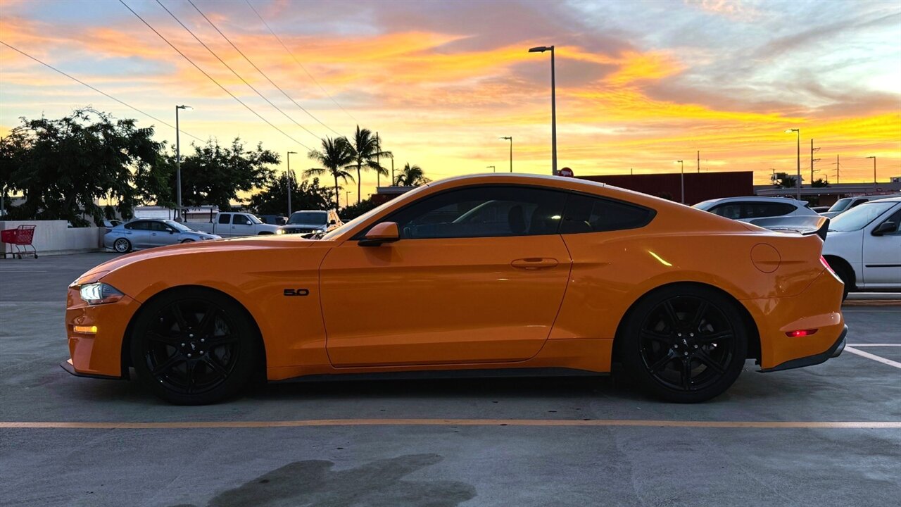 2019 Ford Mustang GT photo 2