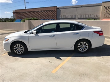 2016 Nissan Altima 2.5 NISSAN QUALITY !  COMFORT & RELIABLE - Photo 2 - Honolulu, HI 96818