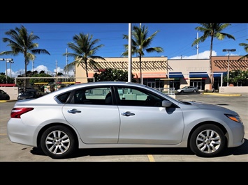 2016 Nissan Altima 2.5 NISSAN QUALITY !  FULL SIZE COMFORT ! - Photo 4 - Honolulu, HI 96818