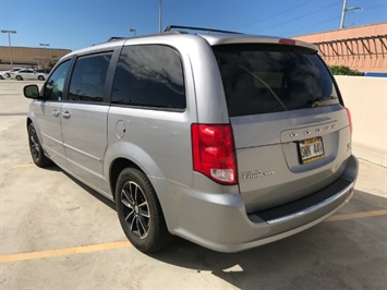 2016 Dodge Grand Caravan R/T  7 PASSENGER  AFFORDABLE. LOW MILES! - Photo 3 - Honolulu, HI 96818