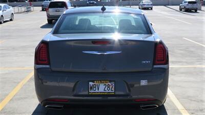 2019 Chrysler 300 Series Touring  DREAM CAR ! DREAM COLOR ! LIVE THE DREAM!  BEYOND LUXURIOS !  LOW LOW MILES ! - Photo 8 - Honolulu, HI 96818