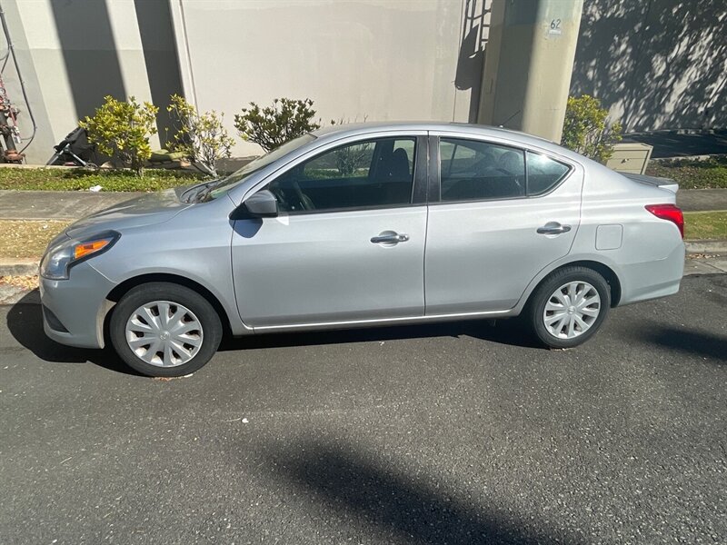 2016 Nissan Versa 1.6 SV 1.6 SV 4dr Sedan