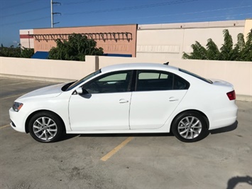 2014 Volkswagen Jetta SE PZEV   - Photo 2 - Honolulu, HI 96818