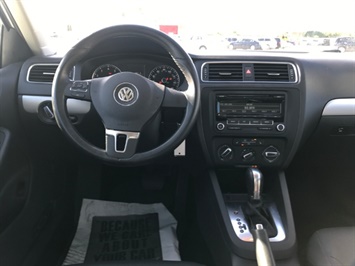 2014 Volkswagen Jetta SE PZEV   - Photo 11 - Honolulu, HI 96818