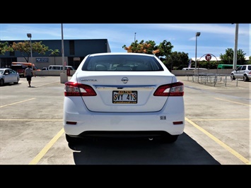 2015 Nissan Sentra S  RELIABLE & COMFORTABLE ! - Photo 6 - Honolulu, HI 96818